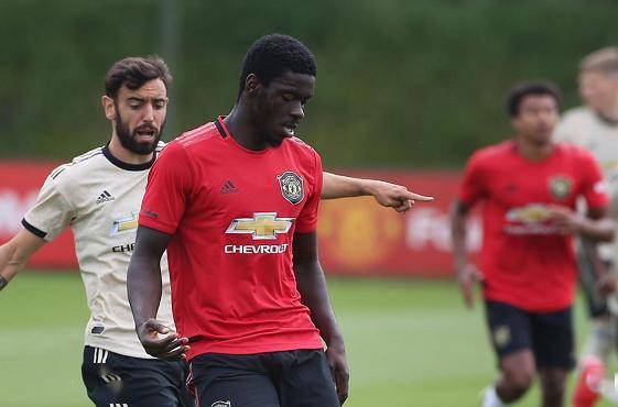  勒沃库森主力前锋伤愈复出首战即上演梅开二度